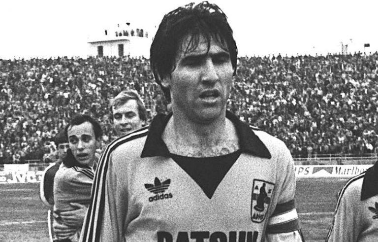 “Θρύλοι των γηπέδων” Ντίνος Κούης.