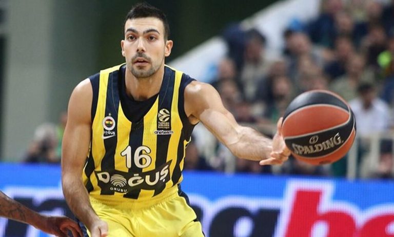 ΣΛΟΥΚΑΣ.. ΤΟ ΜΗΛΟ ΤΗΣ ΈΡΙΔΟΣ..