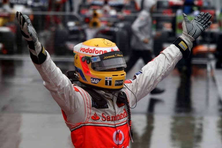 Ο HAMILTON ΣΤΗΝ MCLAREN….