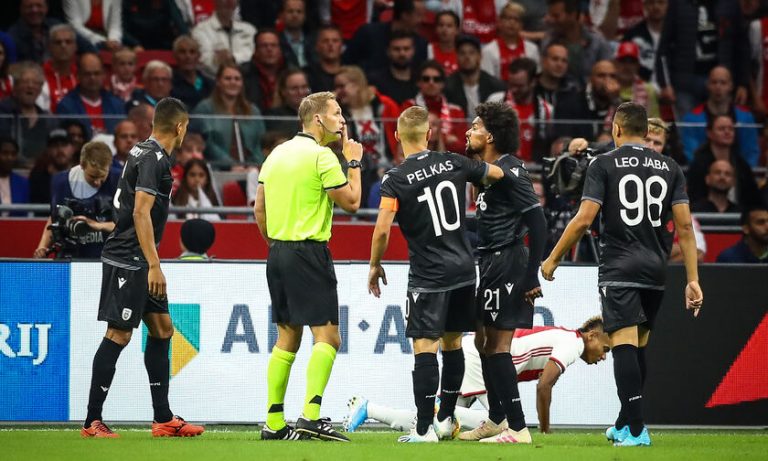 Τον κοίταξε στα μάτια αλλά…. ΣΩΤ ΒΑΖΕΛΟΣ