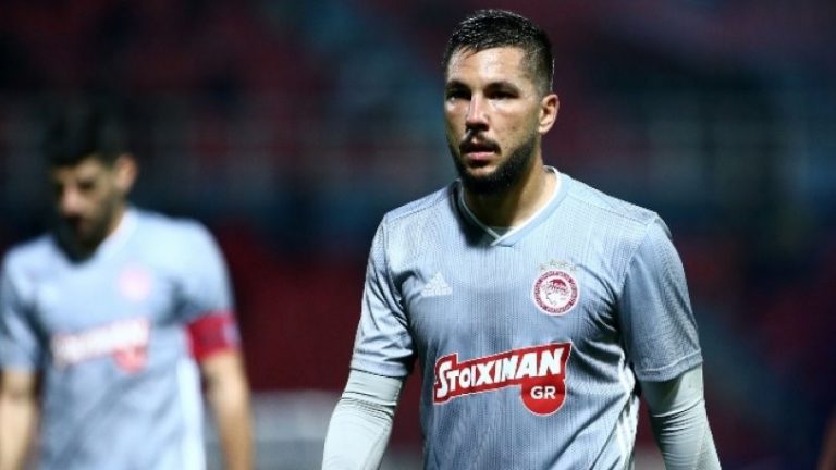 Η ανάγκη ενός επιθετικού κλάσεως  Sons Of Football