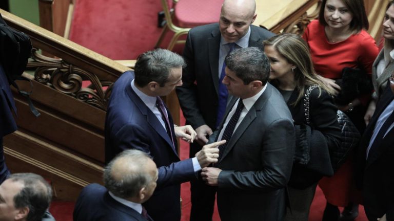Δεν είστε για κλάματα, αλλά μόνον για γέλια. SERPICO