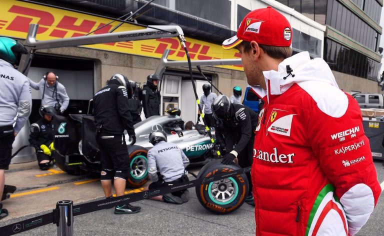 Το βλέμματα στραμμένα στην Mercedes.. Σωτήρης Βάζελος