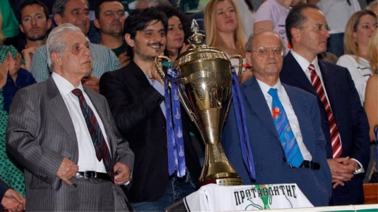 Πωλείται όπως είναι επιπλωμένο με χιλιάδες αναμνήσεις φορτωμένο Σωτήρης Βάζελος