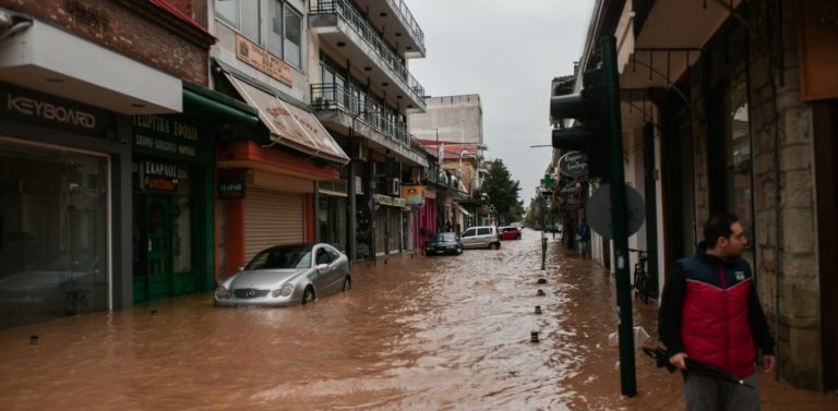 Καρδίτσα: απόγνωση και ανάγκη για ανάκαμψη  Sons Of Football