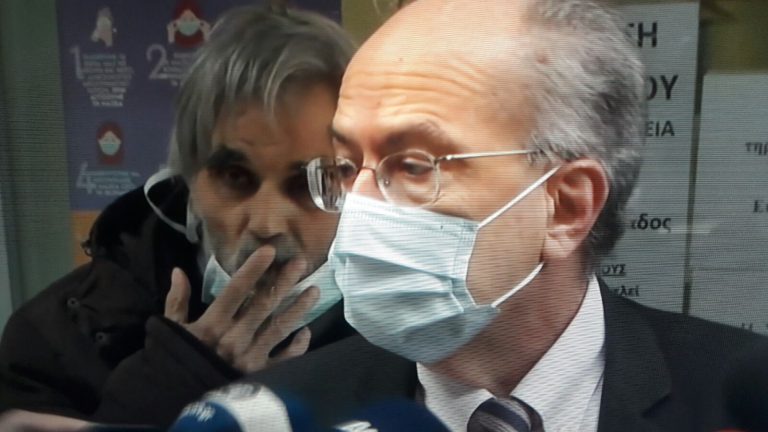 Ο Νόμος του Ισχυρού Ι Sherlock