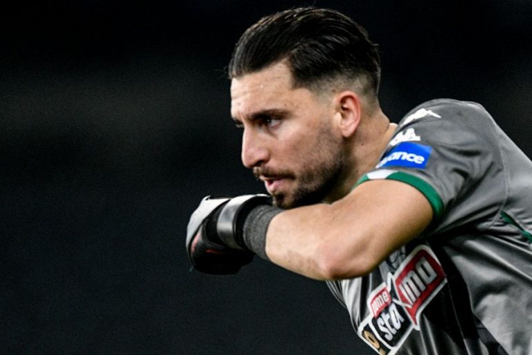 Όλοι στον αφρό καί ο Διουδης στα μανταλάκια; I SERPICO