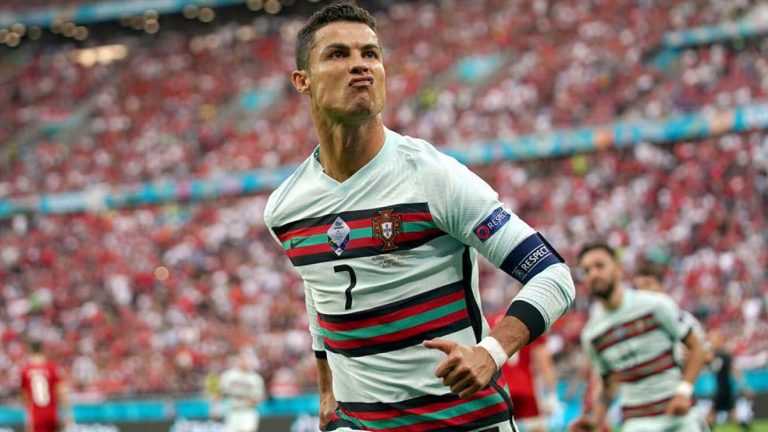 Πρώτος σκόρερ του Euro o Ronaldo | ΕL LOCO