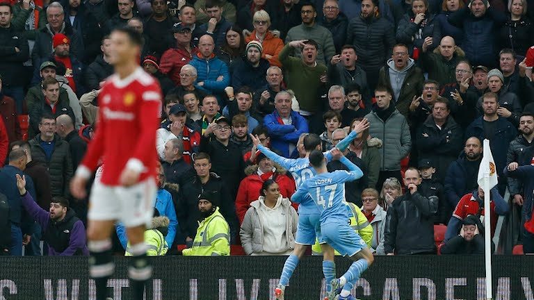 Άλωση του Ολντ Τράφονρτ με την Γιουνάιτεντ απούσα |ΠΟΛΙΤΗΣ