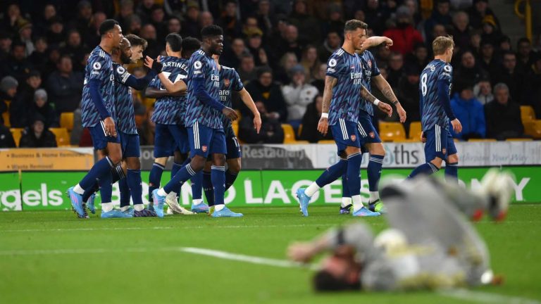 Η Αρσεναλ απέδρασε απο το Molineux με 3 πολύτιμους βαθμούς!!