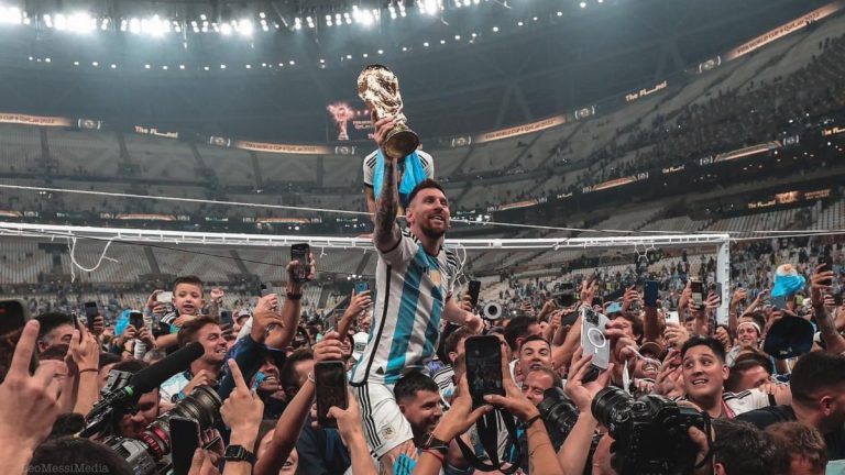 Επιστρατεύοντας «θεούς και δαίμονες» για την εκπλήρωση του απωθημένου | Sons Of Football